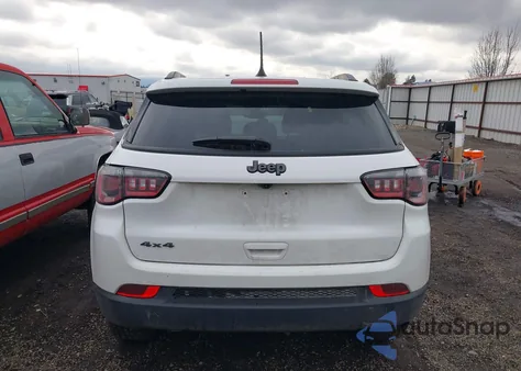 2025 Jeep Compass Latitude 4X4 from USA, damaged, VIN 3C4NJDBN0ST598244